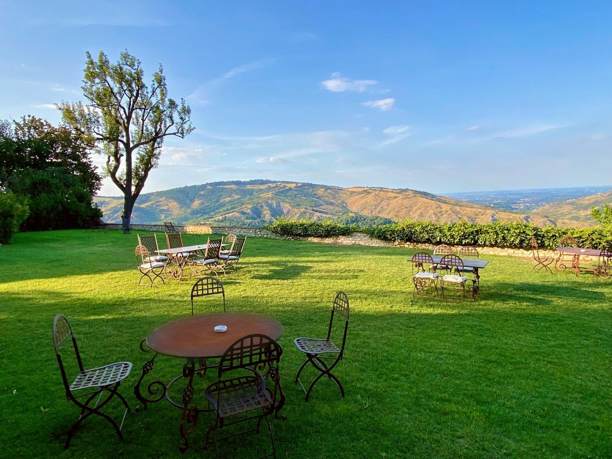 Castello Di Viano Villa Eksteriør billede