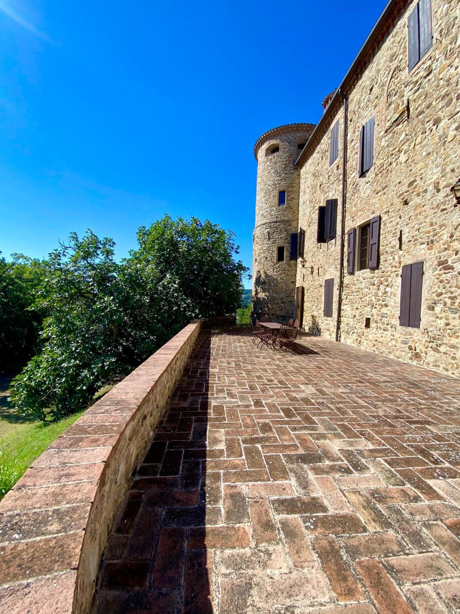 Castello Di Viano Villa Eksteriør billede